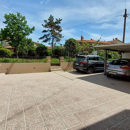 Apartment Nina Ровинь Экстерьер фото
